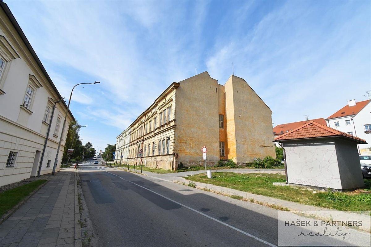 Prodej činžovního domu 1128 m² – fotografie 2