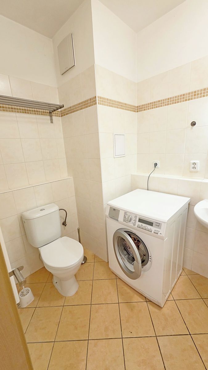 Pronájem bytu 2+kk 52 m² – fotografie 4