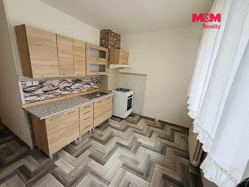 Pronájem bytu 2+1 61 m², Chomutov – náhled fotky 2