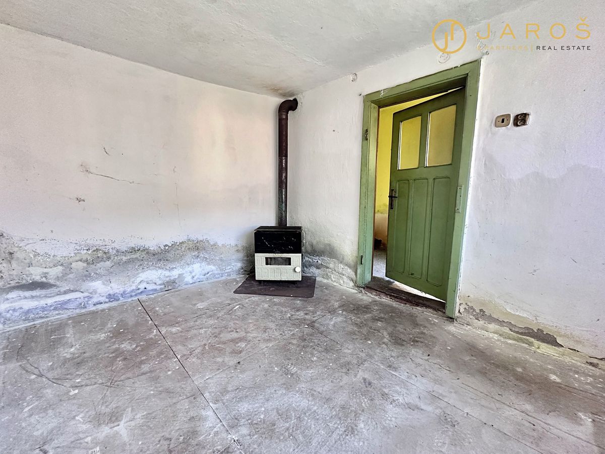 Prodej rodinného domu 160 m², pozemek 174 m² – fotografie 4