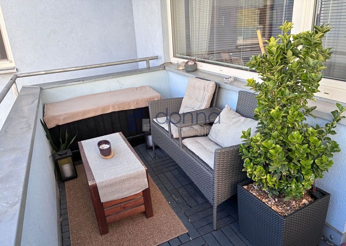 Pronájem bytu 2+kk 65 m² – fotografie 3