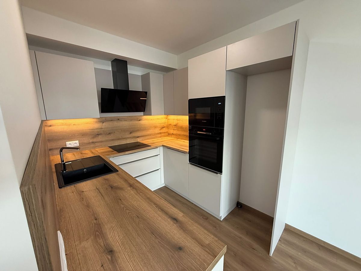 Pronájem bytu 2+kk 56 m² – fotografie 2