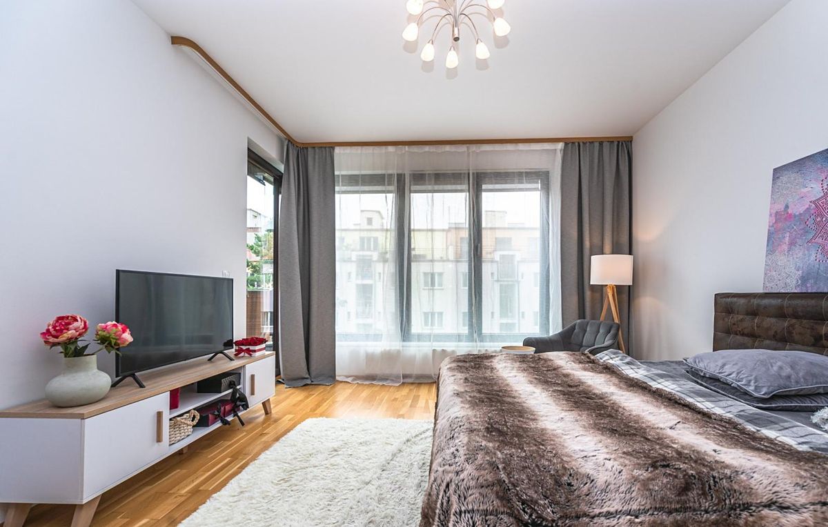 Pronájem bytu 2+kk 65 m² – fotografie 2