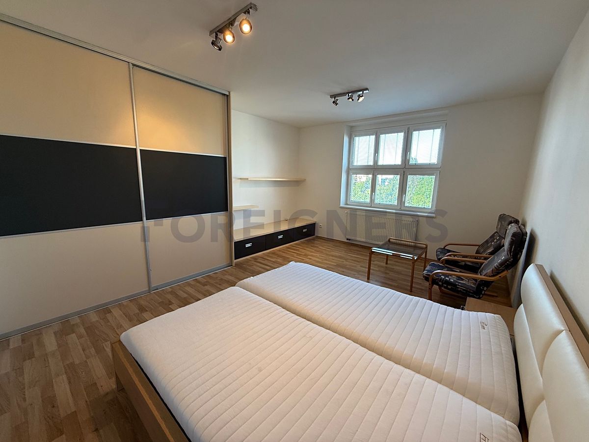 Pronájem bytu 2+kk 52 m² – fotografie 2