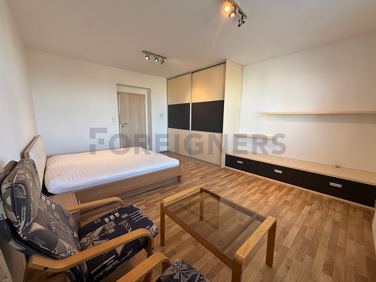 Pronájem bytu 2+kk 52 m² – fotografie 4