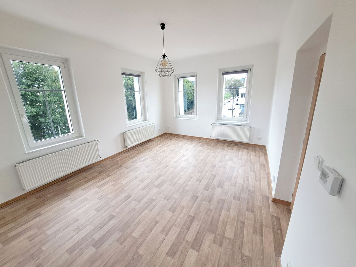 Pronájem bytu 2+1 66 m² – fotografie 5