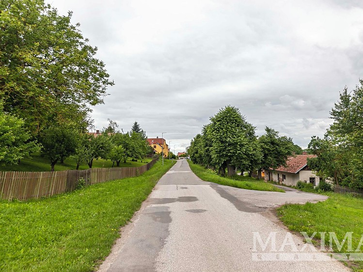 Prodej pozemku, 1 372 m² (7 z 18)