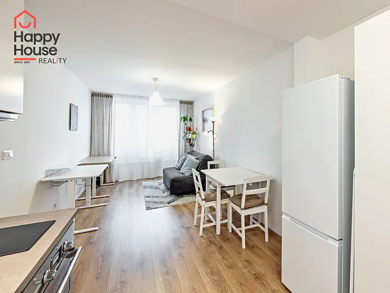 Pronájem bytu 2+kk 49 m², Praha – náhled fotky 1