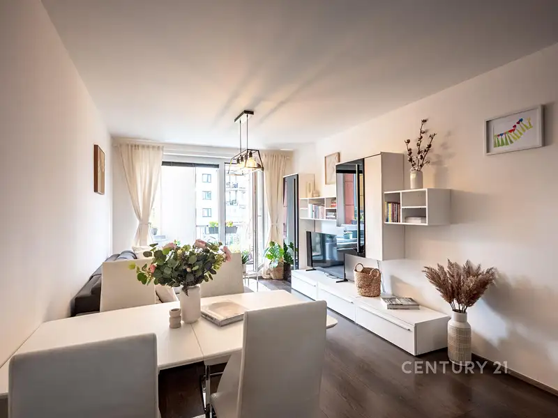 Prodej bytu 2+kk 58 m², Praha – náhled fotky 1