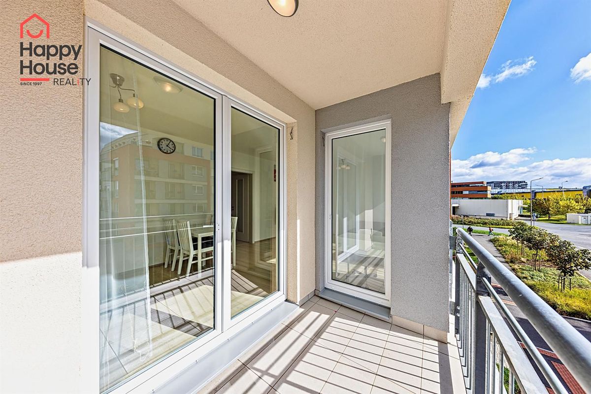 Pronájem bytu 2+kk 54 m² – fotografie 2