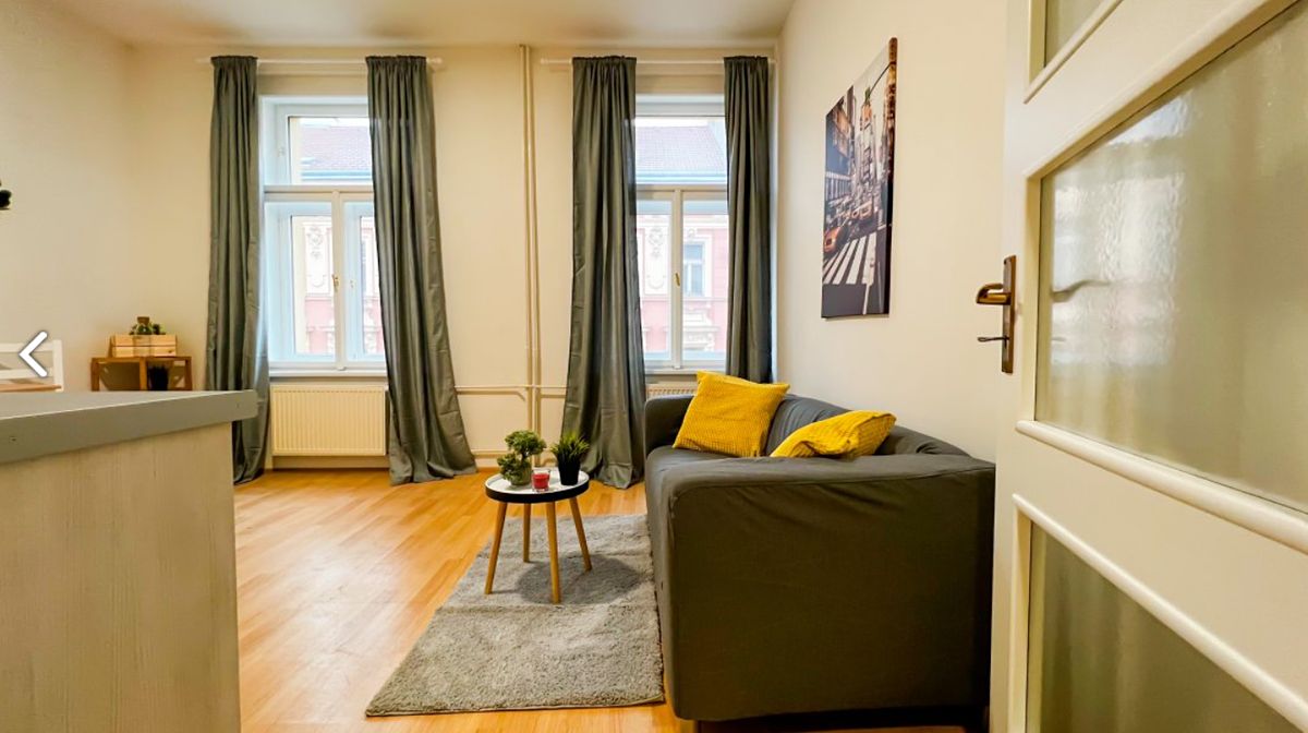 Pronájem bytu 2+kk 44 m² – fotografie 2