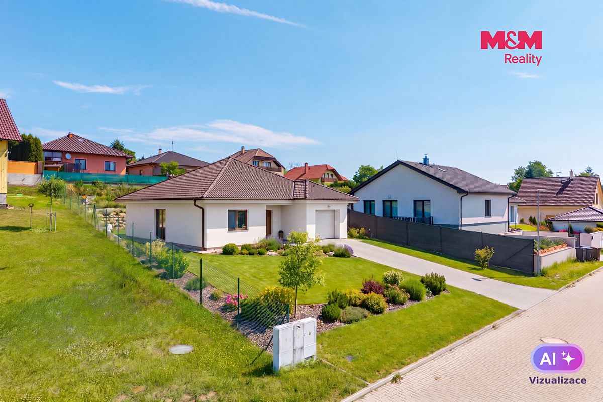 Prodej stavebního pozemku 812 m² – fotografie 3