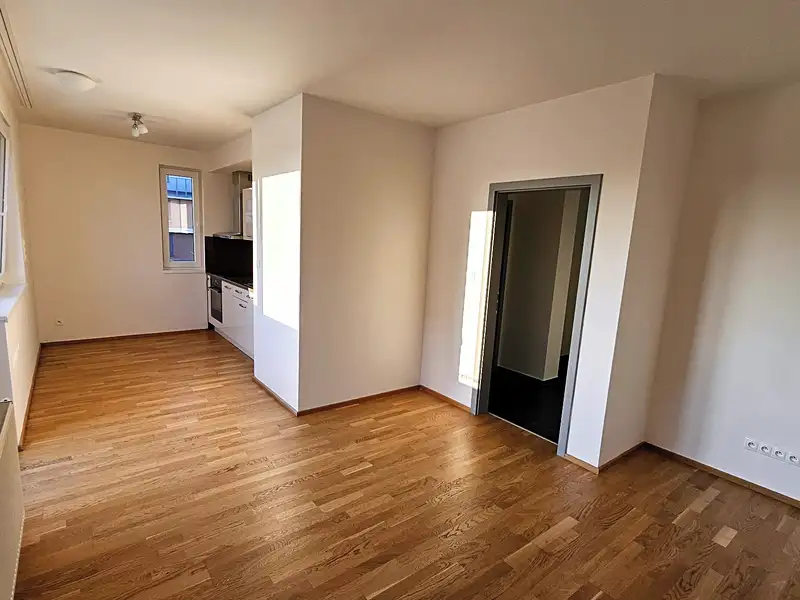 Prodej bytu 1+kk 41 m², Praha – náhled fotky 2