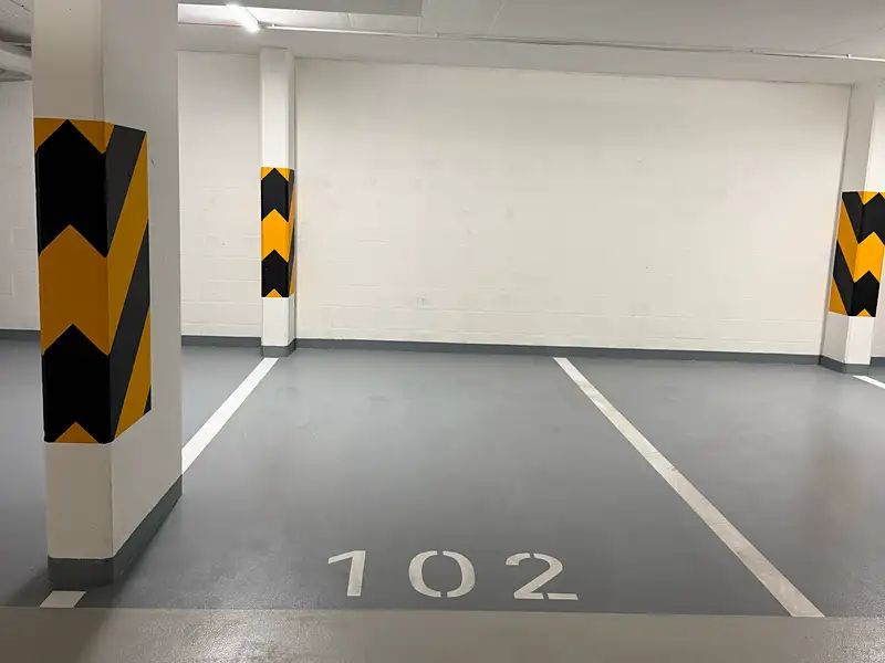 Pronájem garážového stání 14 m², Praha – náhled fotky 1
