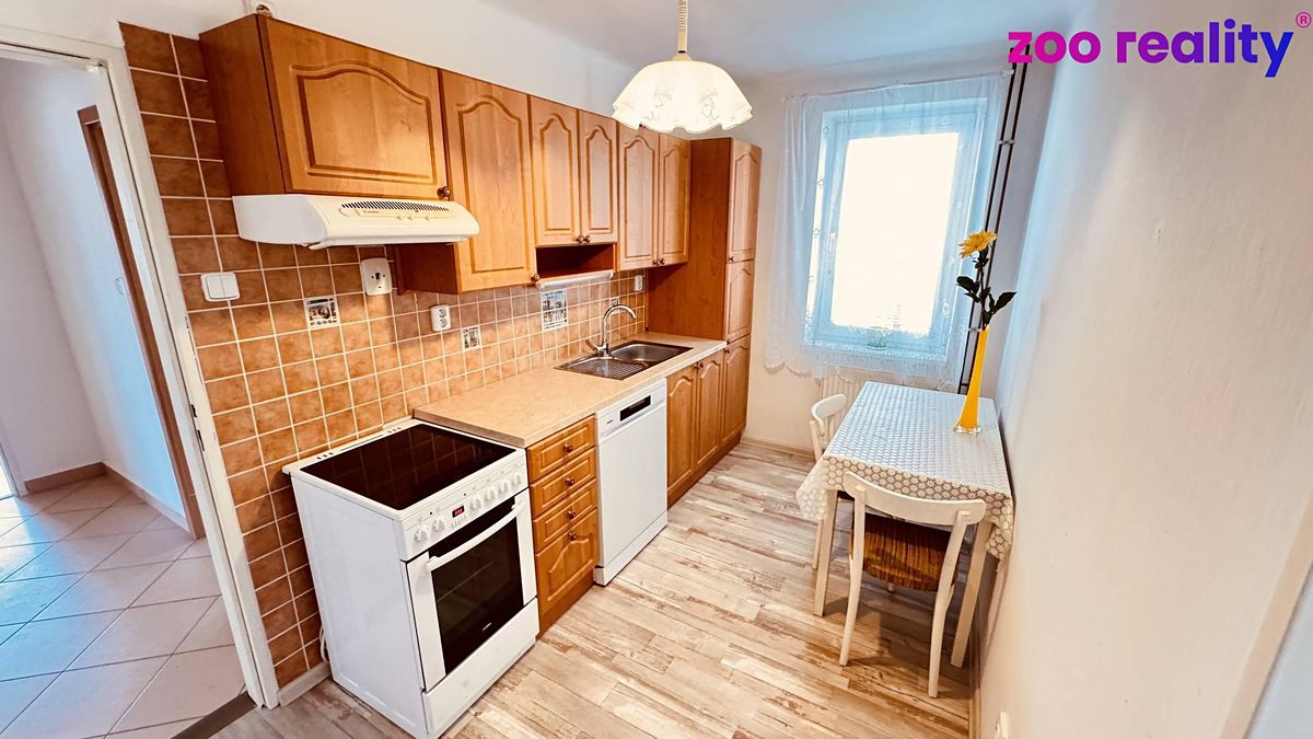 Pronájem bytu 3+1 75 m² – fotografie 4