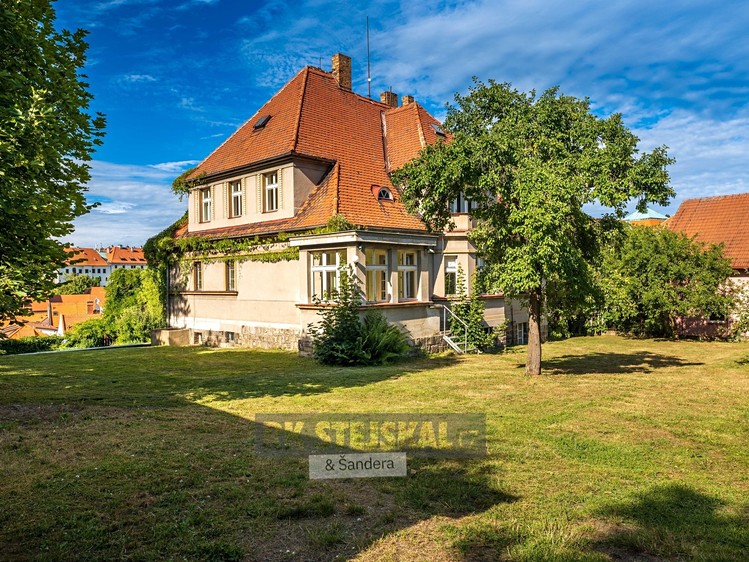 Комерційне приміщення на продаж, 440 м² (2 з 25)