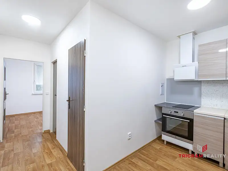 Pronájem bytu 2+kk 43 m², Pardubice – náhled fotky 1