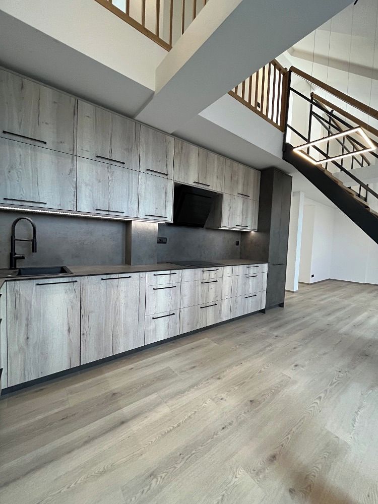 Pronájem bytu 3+kk 160 m² – fotografie 2