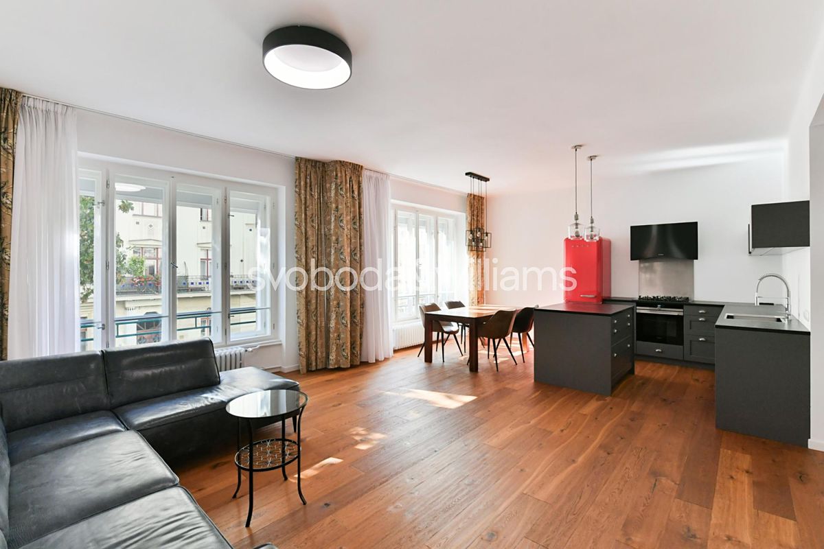 Pronájem bytu 4+kk 135 m²