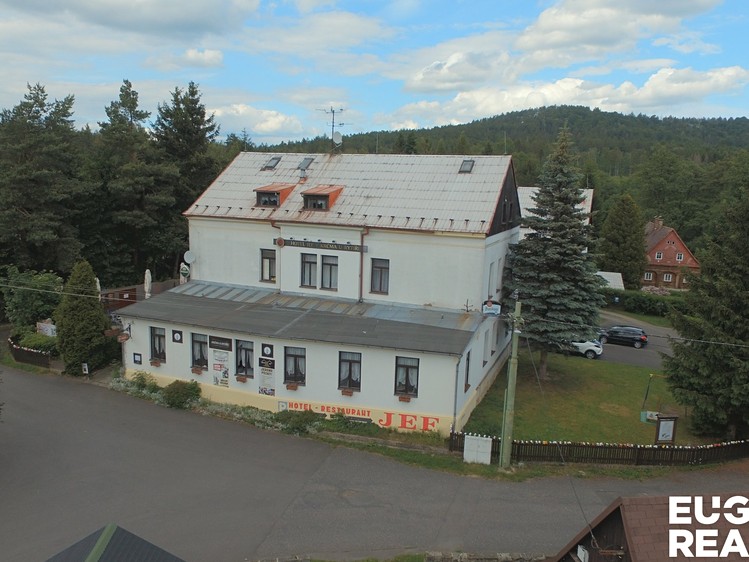 Haus zum Kauf, 2.000 m² (4 von 20)