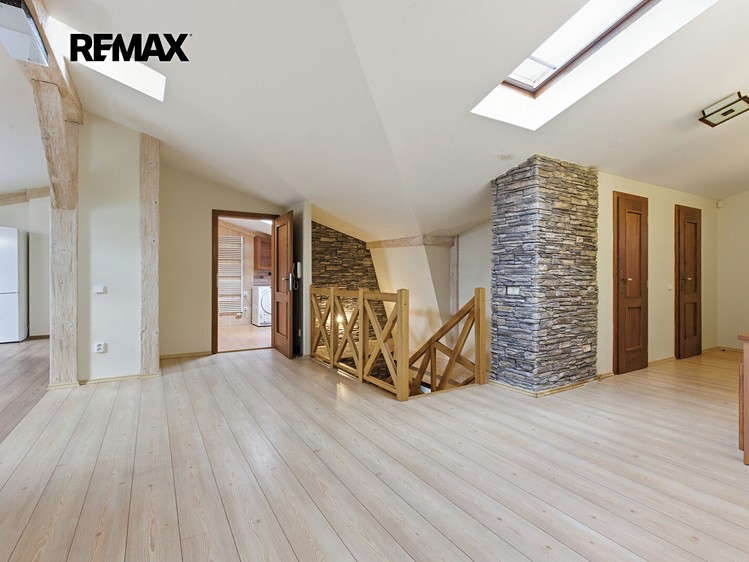 Prodej bytu 5+kk, 205 m² (8 z 30)