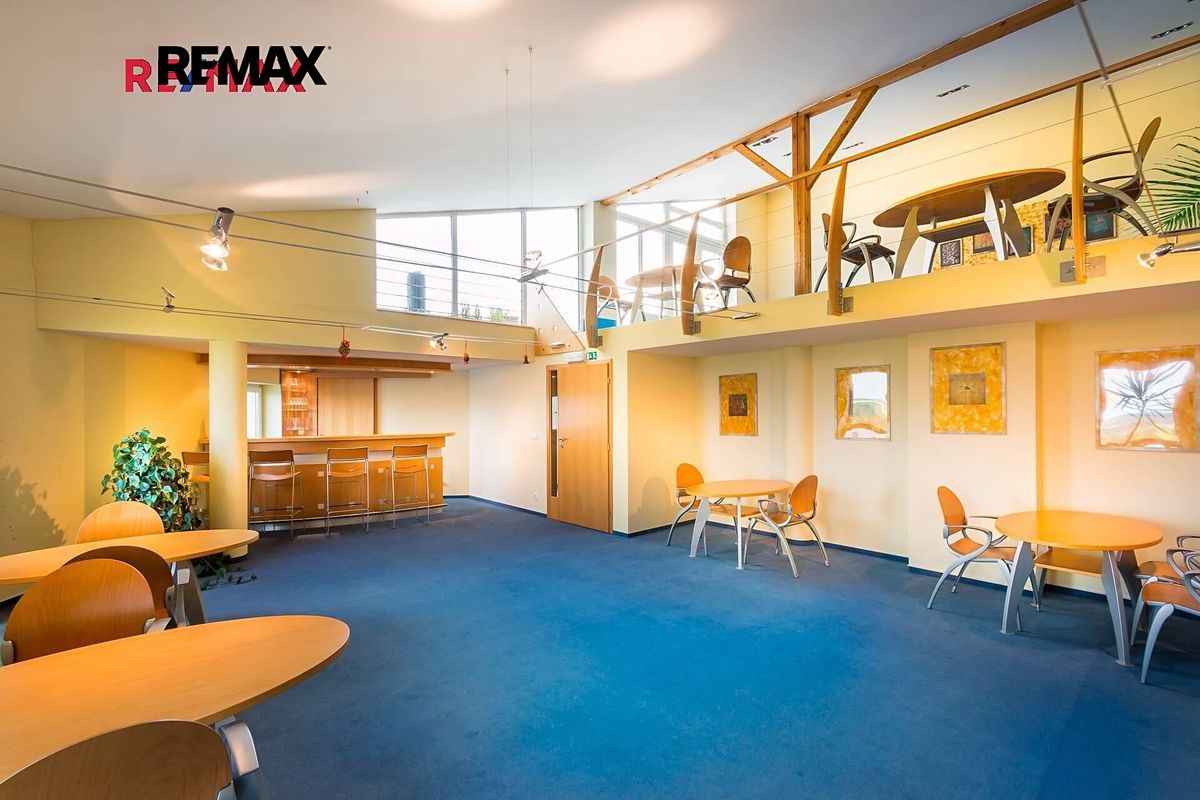 Prodej kanceláře 2325 m² – fotografie 3