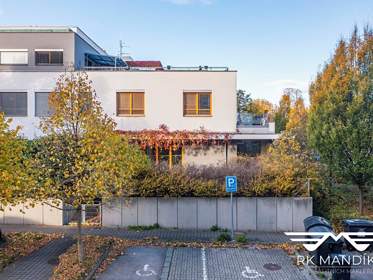 Комерційне приміщення на продаж, 90 м² (15 з 24)