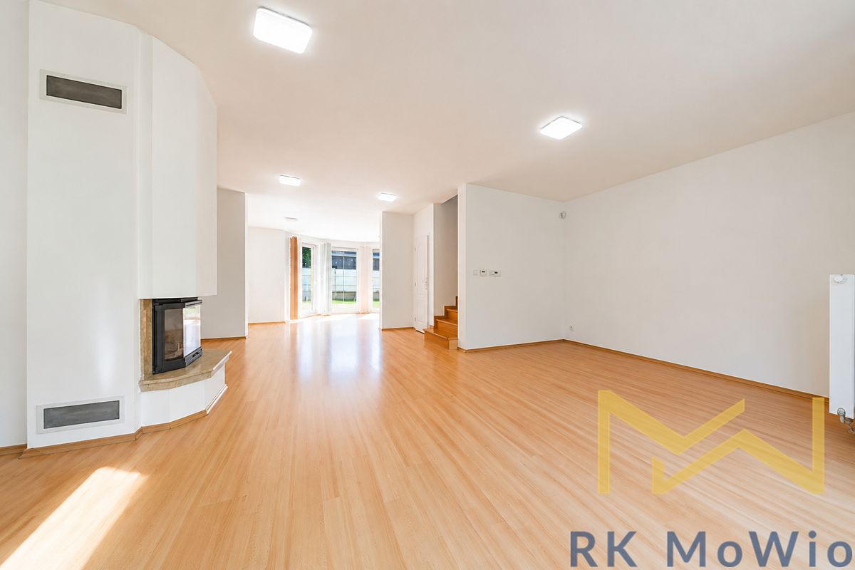 Pronájem rodinného domu 190 m², pozemek 811 m²