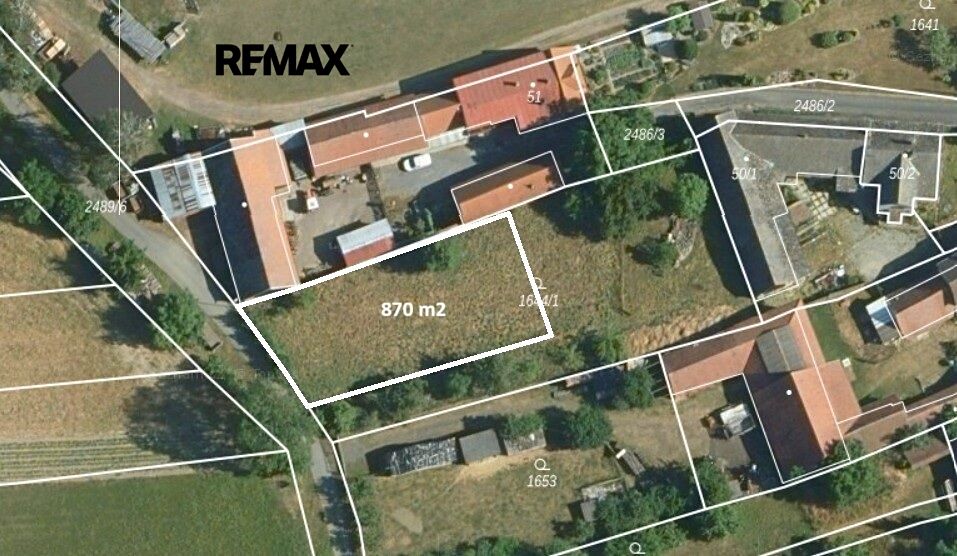 Prodej stavebního pozemku 870 m² – fotografie 2