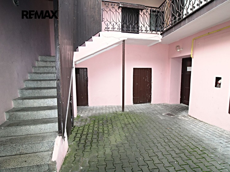 Комерційне приміщення на продаж, 460 м² (22 з 26)