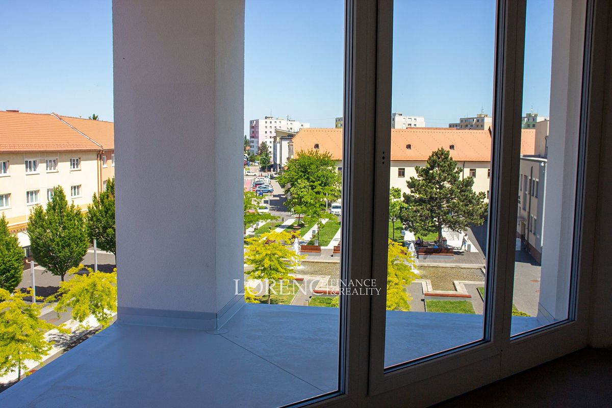 Pronájem bytu 2+kk 37 m² – fotografie 5