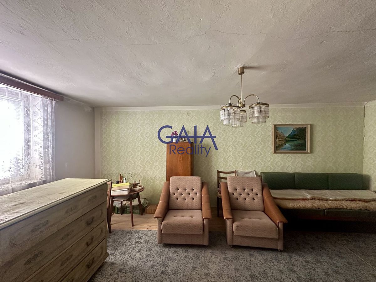 Prodej rodinného domu 206 m², pozemek 540 m² – fotografie 2