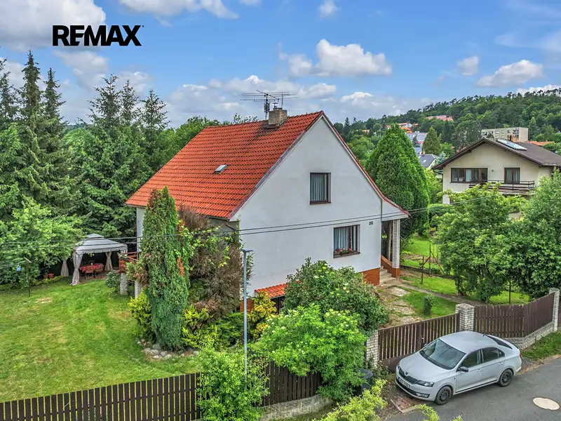Prodej rodinného domu 214 m², pozemek 656 m², Slapy – náhled fotky 2