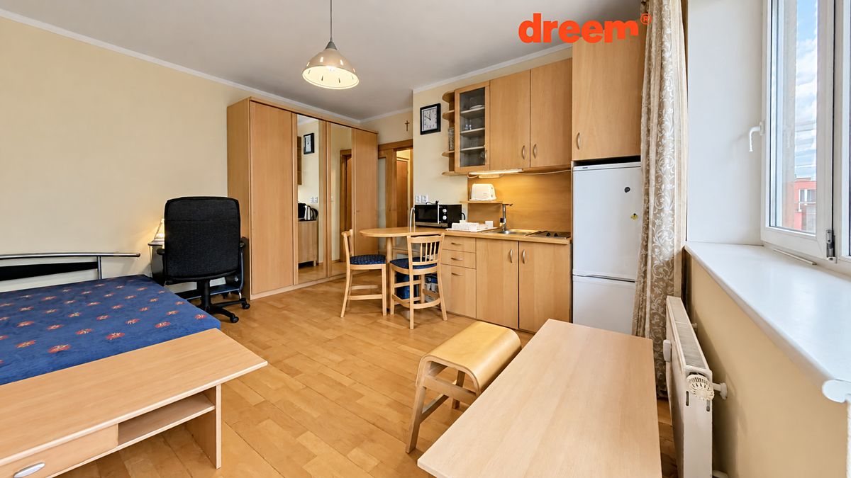 Pronájem bytu 1+kk 25 m² – fotografie 2