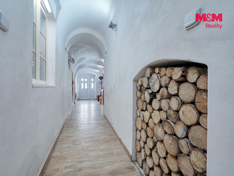 Комерційне приміщення на продаж, 359 м² (20 з 30)