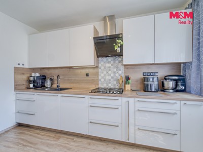 Prodej bytu 3+1, 69 m² (2 z 17)