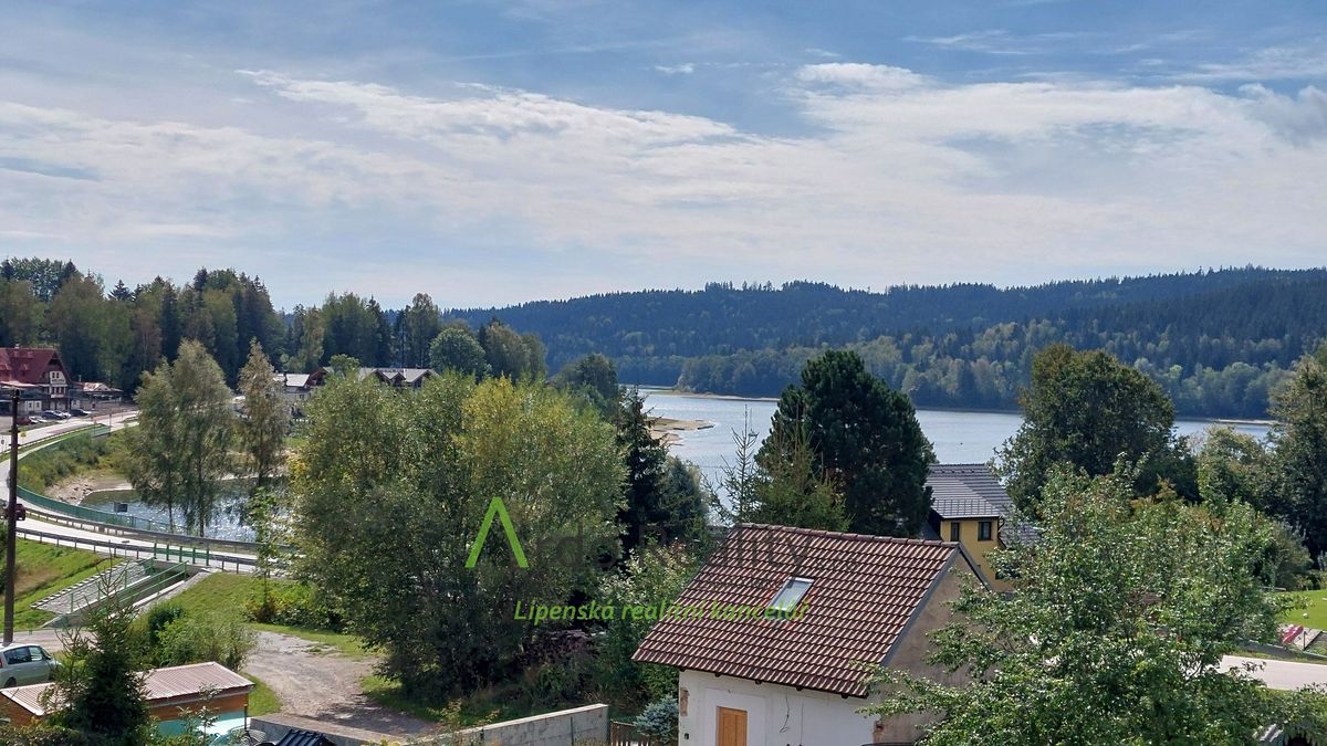 Prodej rodinného domu 240 m², pozemek 624 m² – fotografie 5