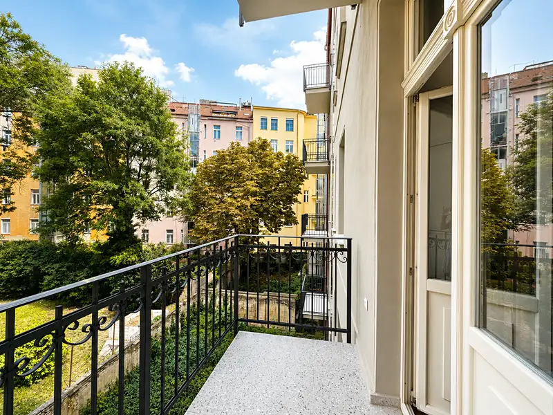 Pronájem bytu 2+kk 57 m², Praha – náhled fotky 2