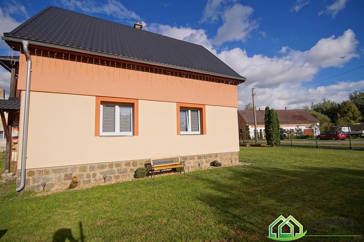 Prodej rodinného domu 120 m², pozemek 954 m² – fotografie 4