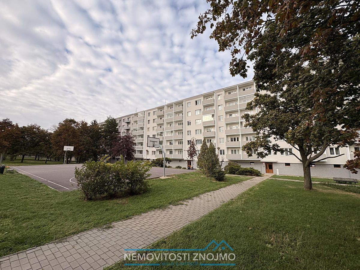 Pronájem bytu 2+1 60 m² – fotografie 2