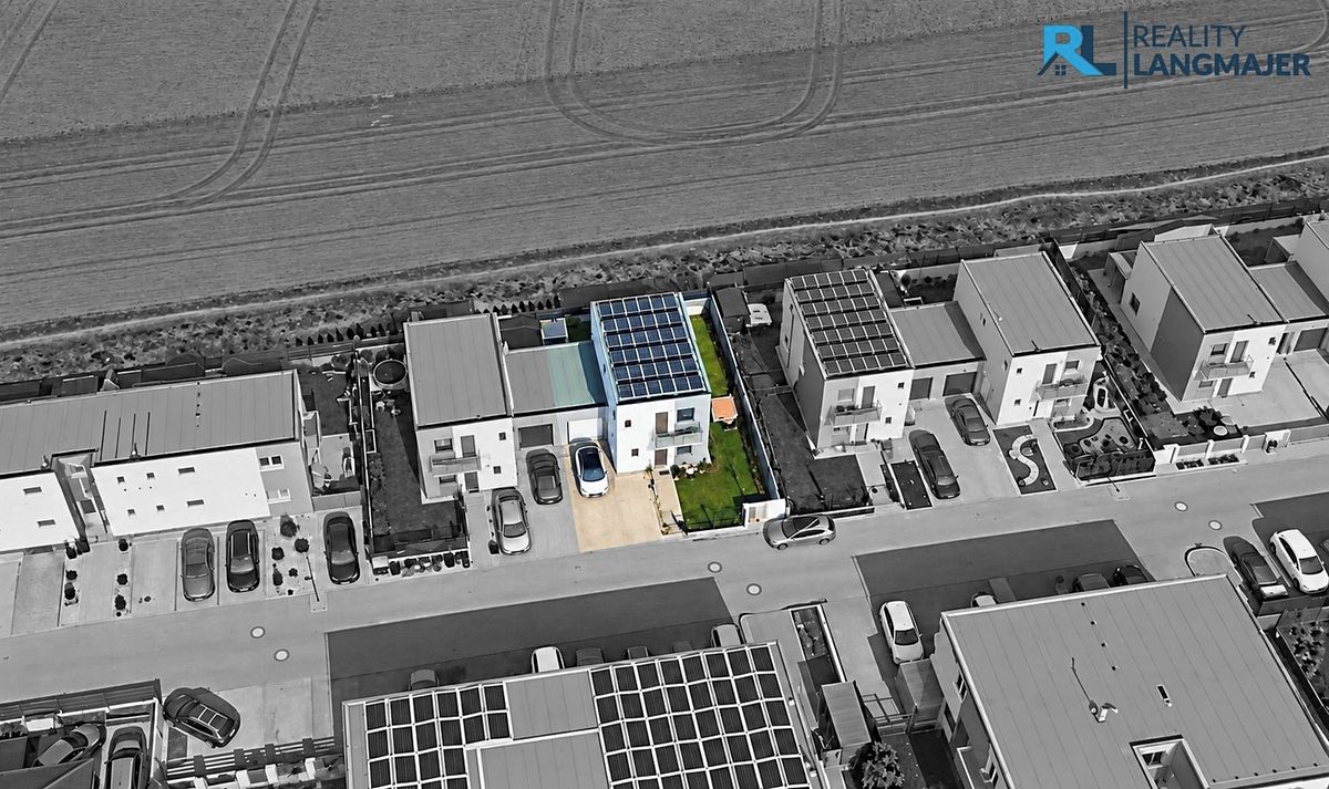 Prodej rodinného domu 114 m², pozemek 250 m² – fotografie 2