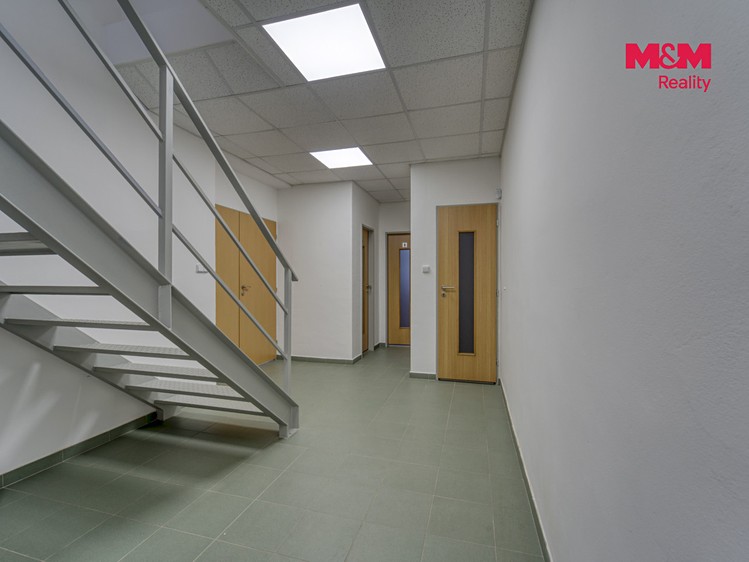 Комерційне приміщення в оренду, 360 м² (10 з 17)
