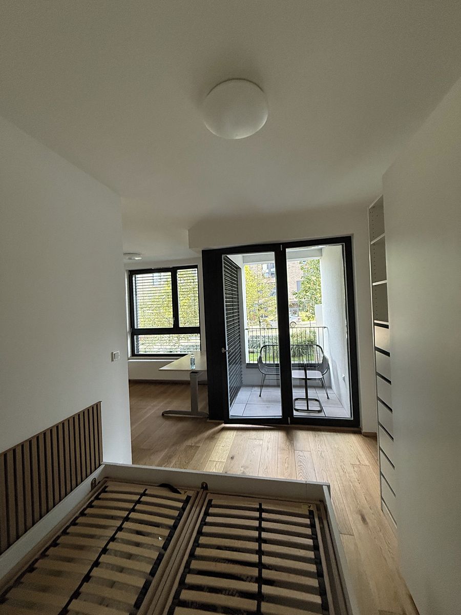 Pronájem bytu 1+kk 39 m² – fotografie 4