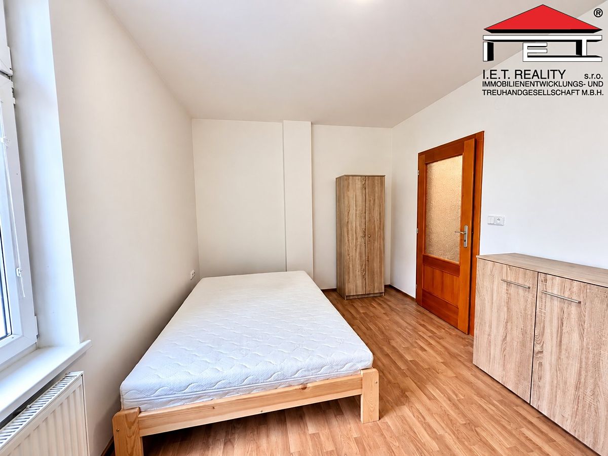 Pronájem bytu 1+kk 23 m² – fotografie 2
