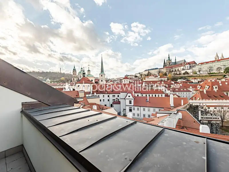 Pronájem bytu 4+kk 118 m², Praha – náhled fotky 2