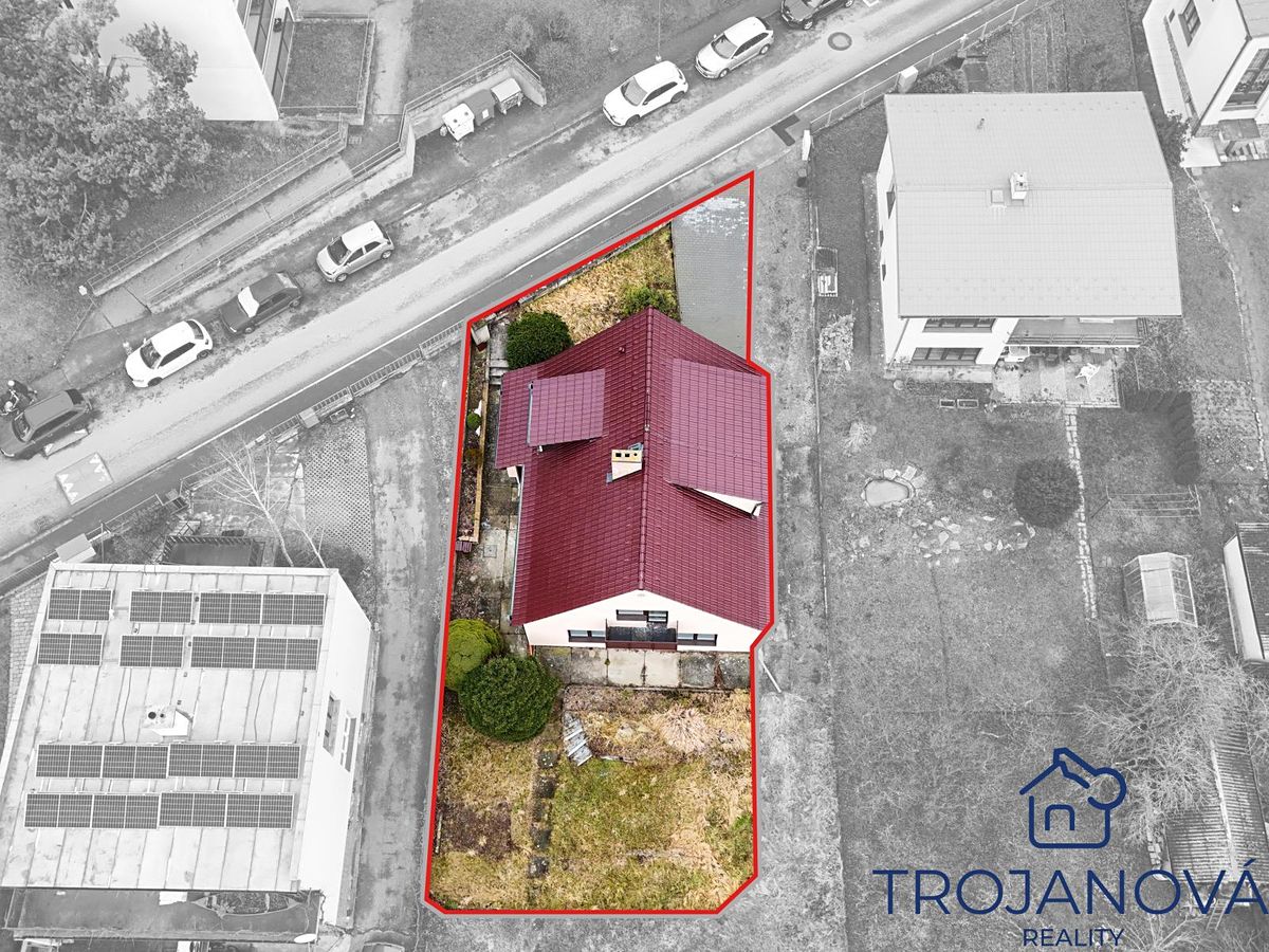 Pronájem rodinného domu 250 m², pozemek 390 m²