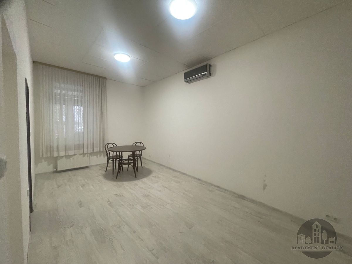 Pronájem bytu 1+kk 49 m² – fotografie 2