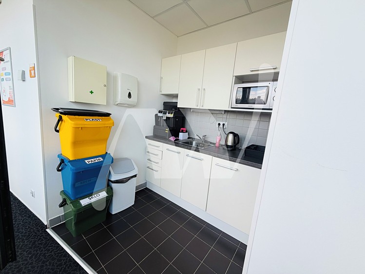Комерційне приміщення в оренду, 339 м² (10 з 10)