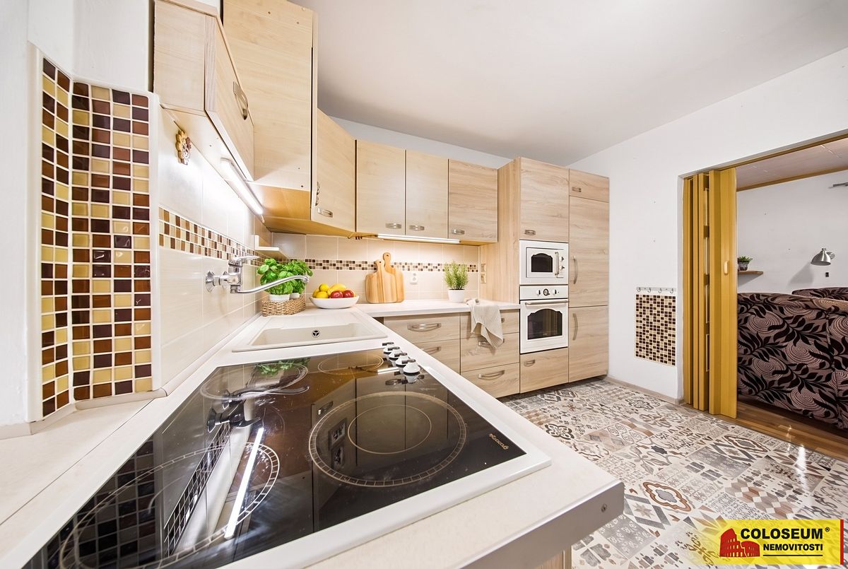 Prodej rodinného domu 95 m², pozemek 696 m² – fotografie 4