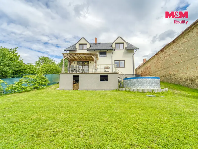 Prodej rodinného domu 144 m², pozemek 925 m², Kostelec – náhled fotky 3